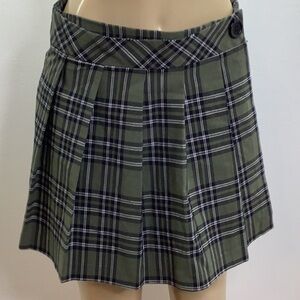 Joe BenBasset Size Large Green Checkered Pleated Elastic Waist Skirt. New